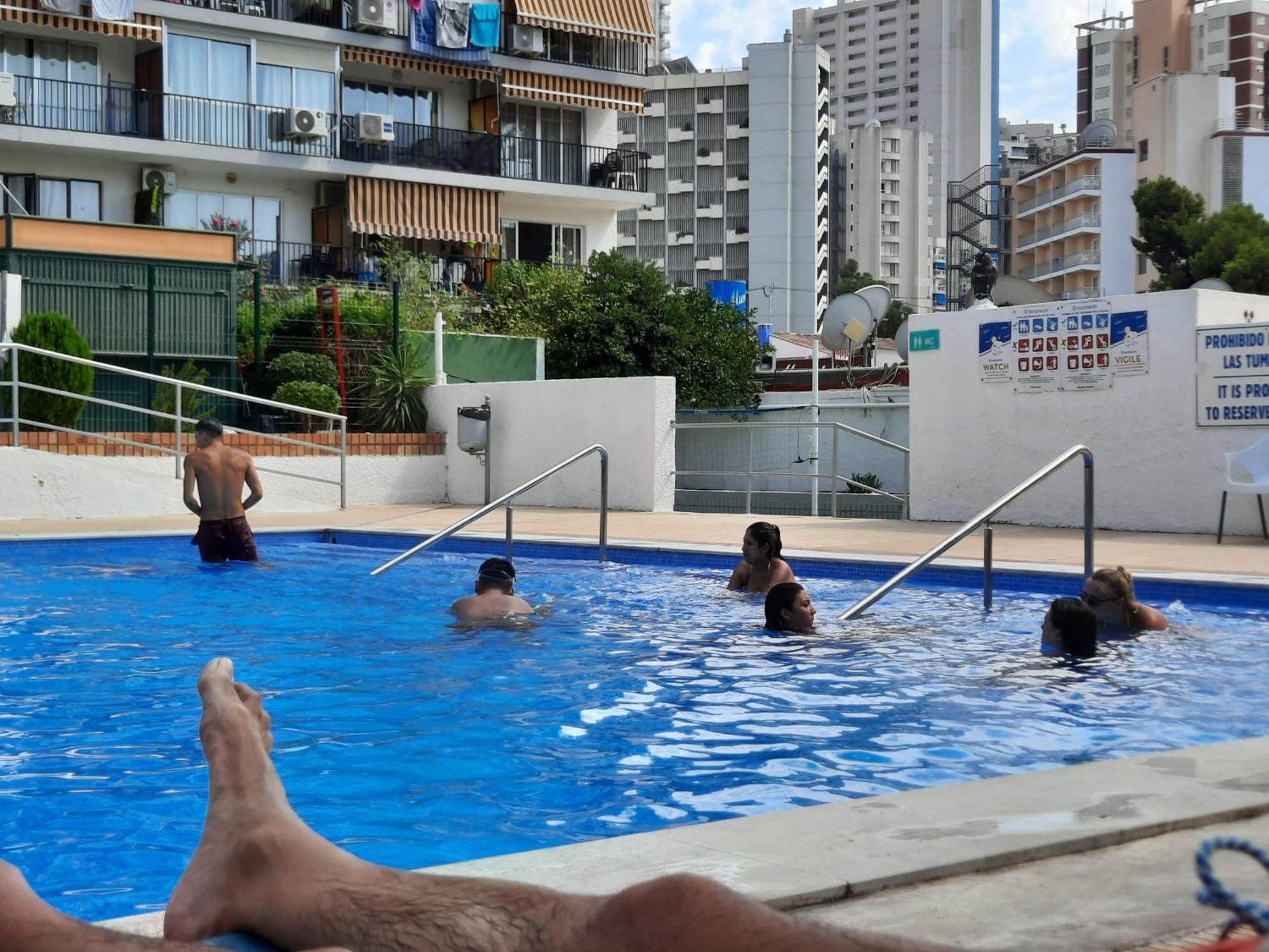 Happy Loix Wifi Aa Garage Pool Apartment Benidorm Ngoại thất bức ảnh
